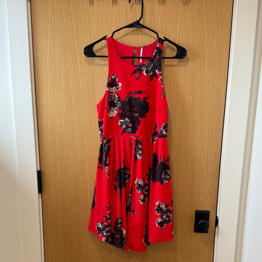 Free People Red Floral Mini Dress ❤️❤️